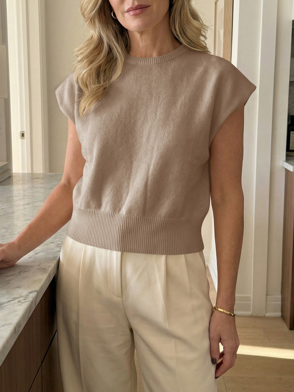 Saodimallsu Womens Crew Neck Cap Sleeve Sweater