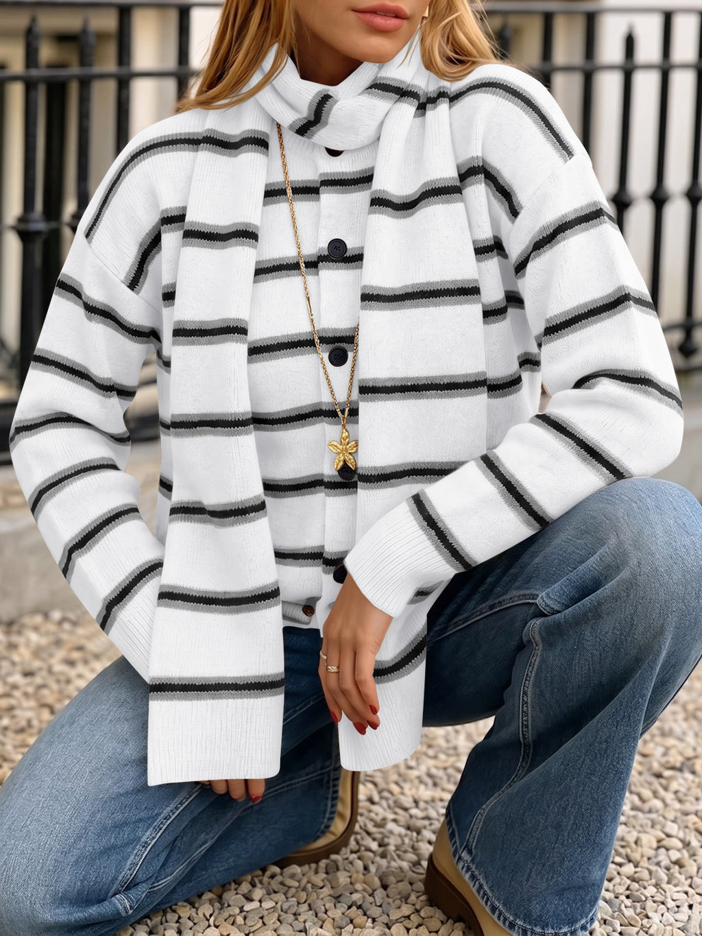Saodimallsu Striped Knit Button Cardigan