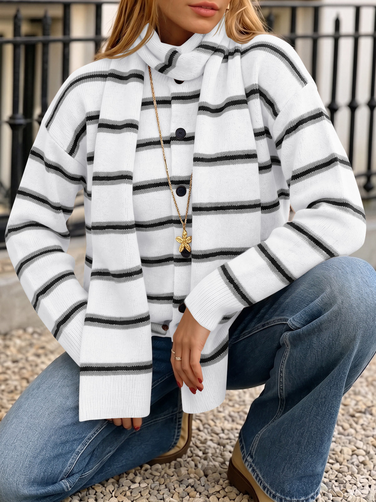 Saodimallsu Striped Knit Button Cardigan
