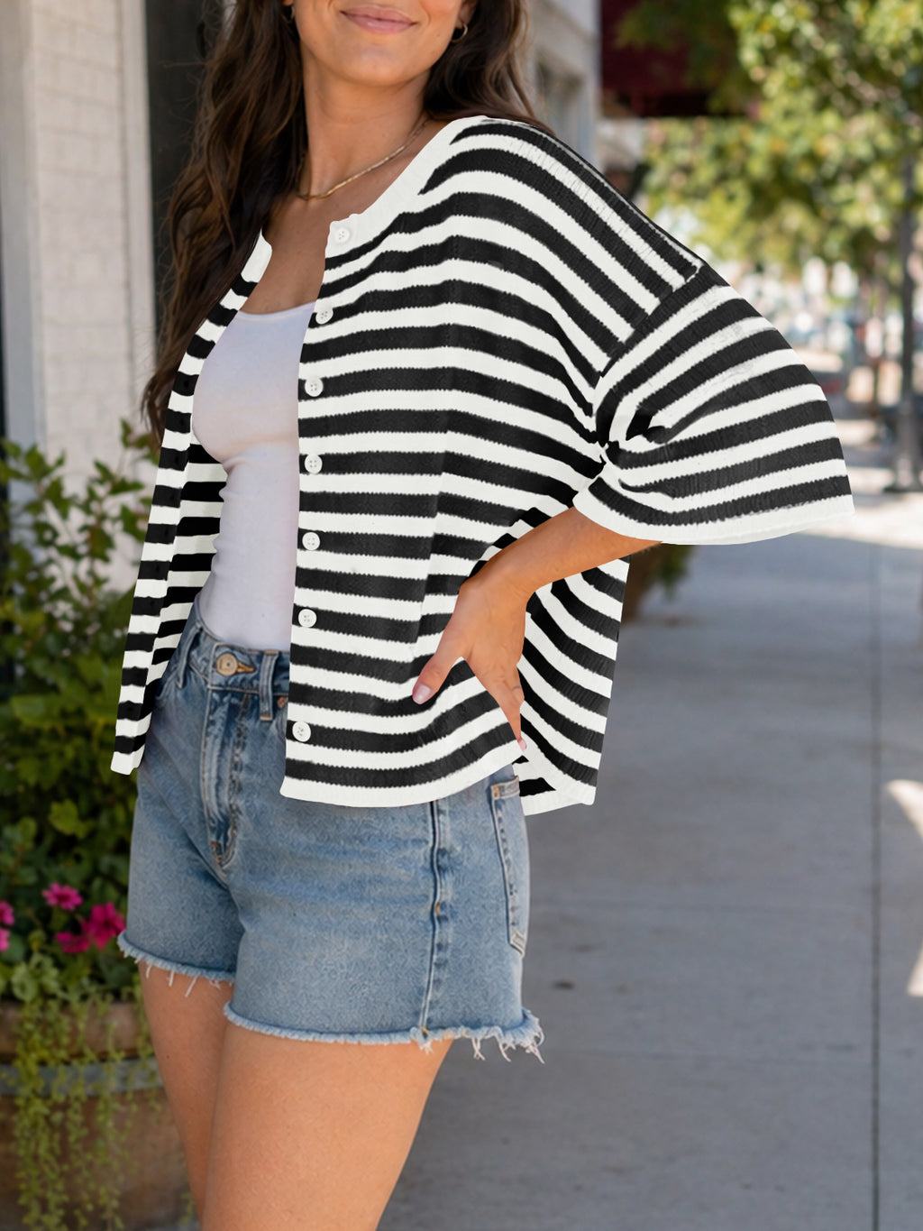 Saodimallsu Women Striped Cropped Cardigan
